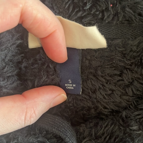 Universal Threads Cozy Black Fuzzy Hoodie, small - Picture 5 of 5